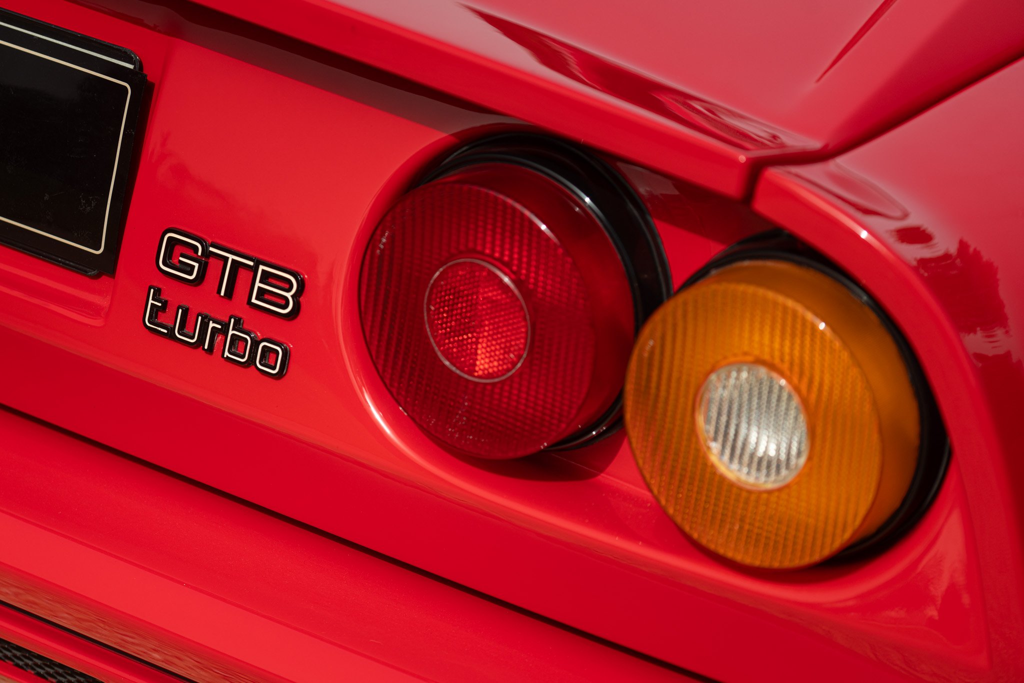 Ferrari 208 GTB TURBO 