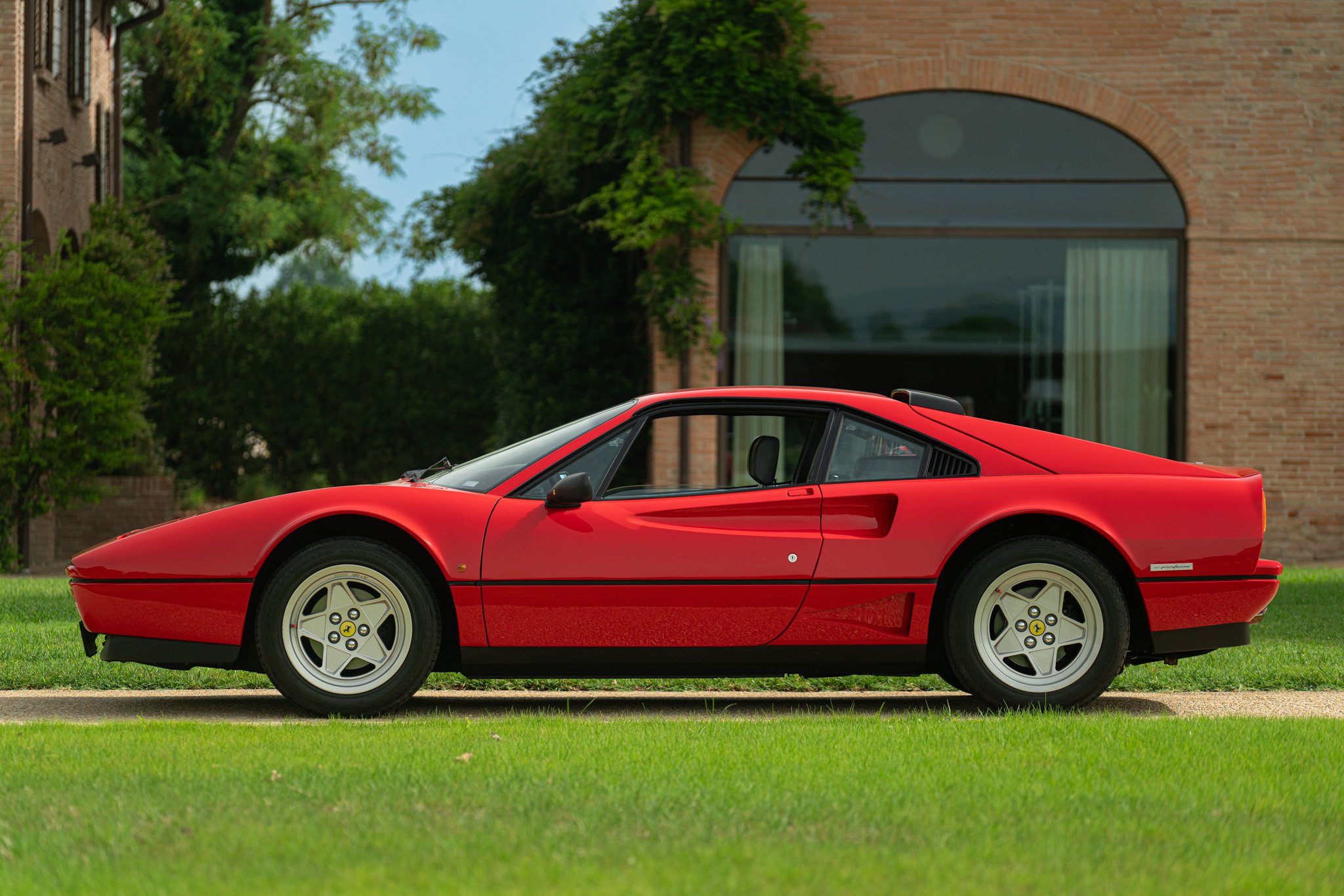 Ferrari 208 GTB TURBO 