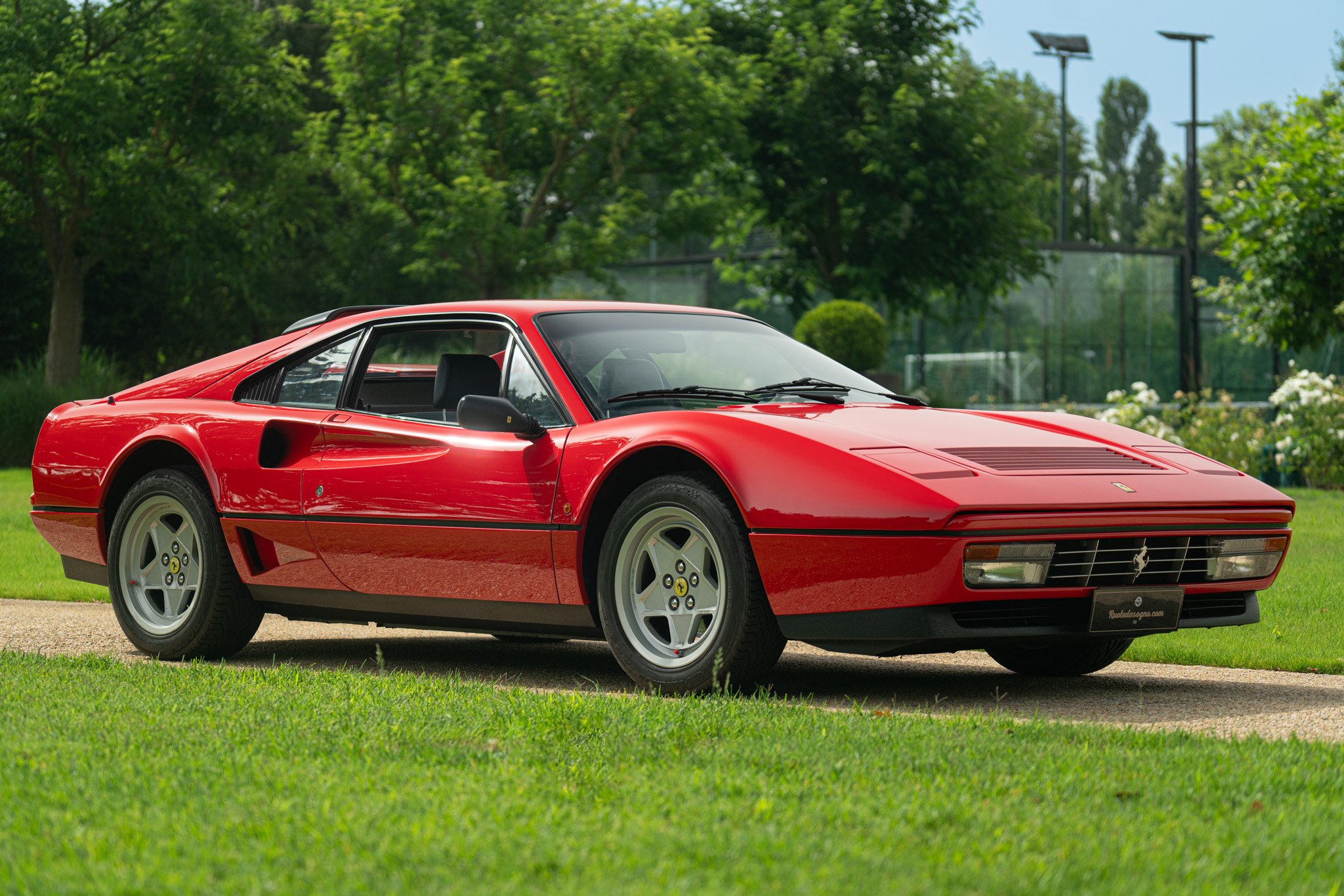 Ferrari 208 GTB TURBO 