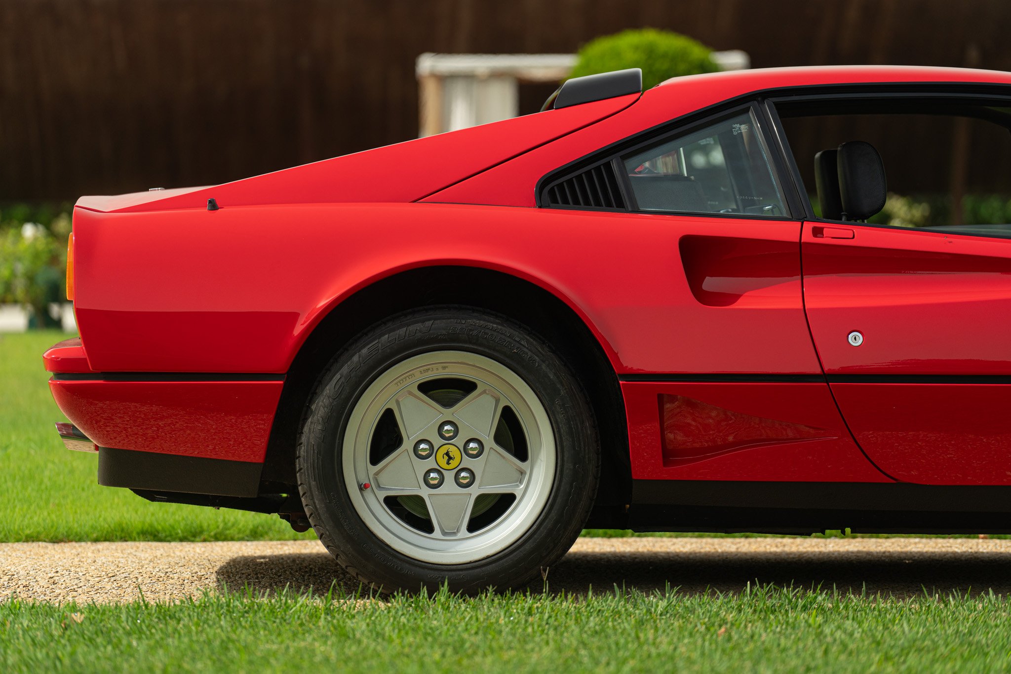 Ferrari 208 GTB TURBO 