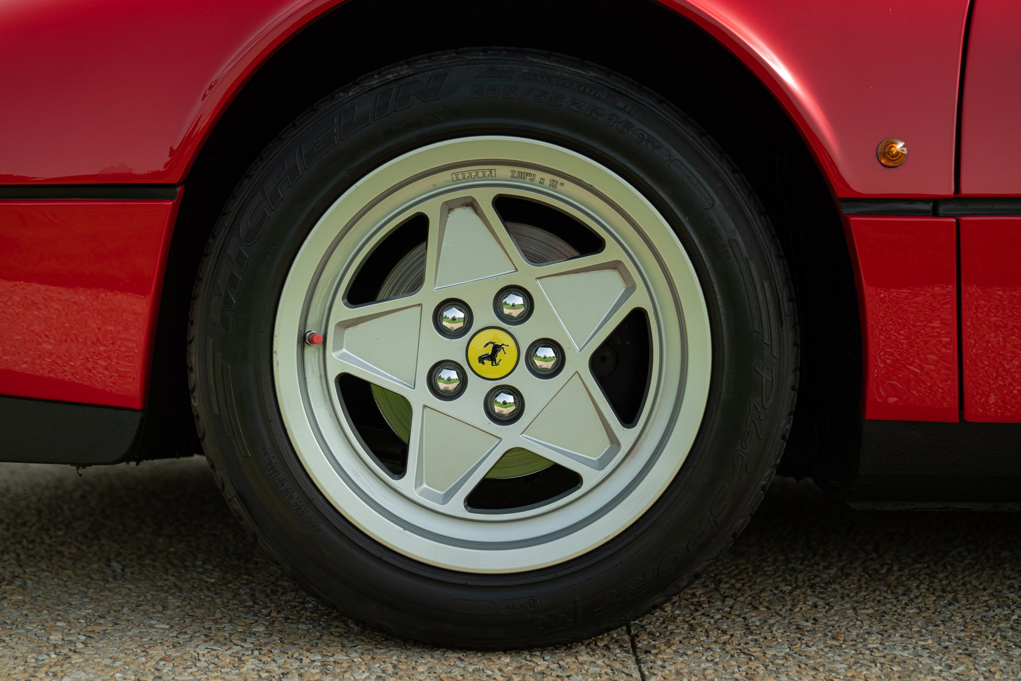 Ferrari 208 GTB TURBO 