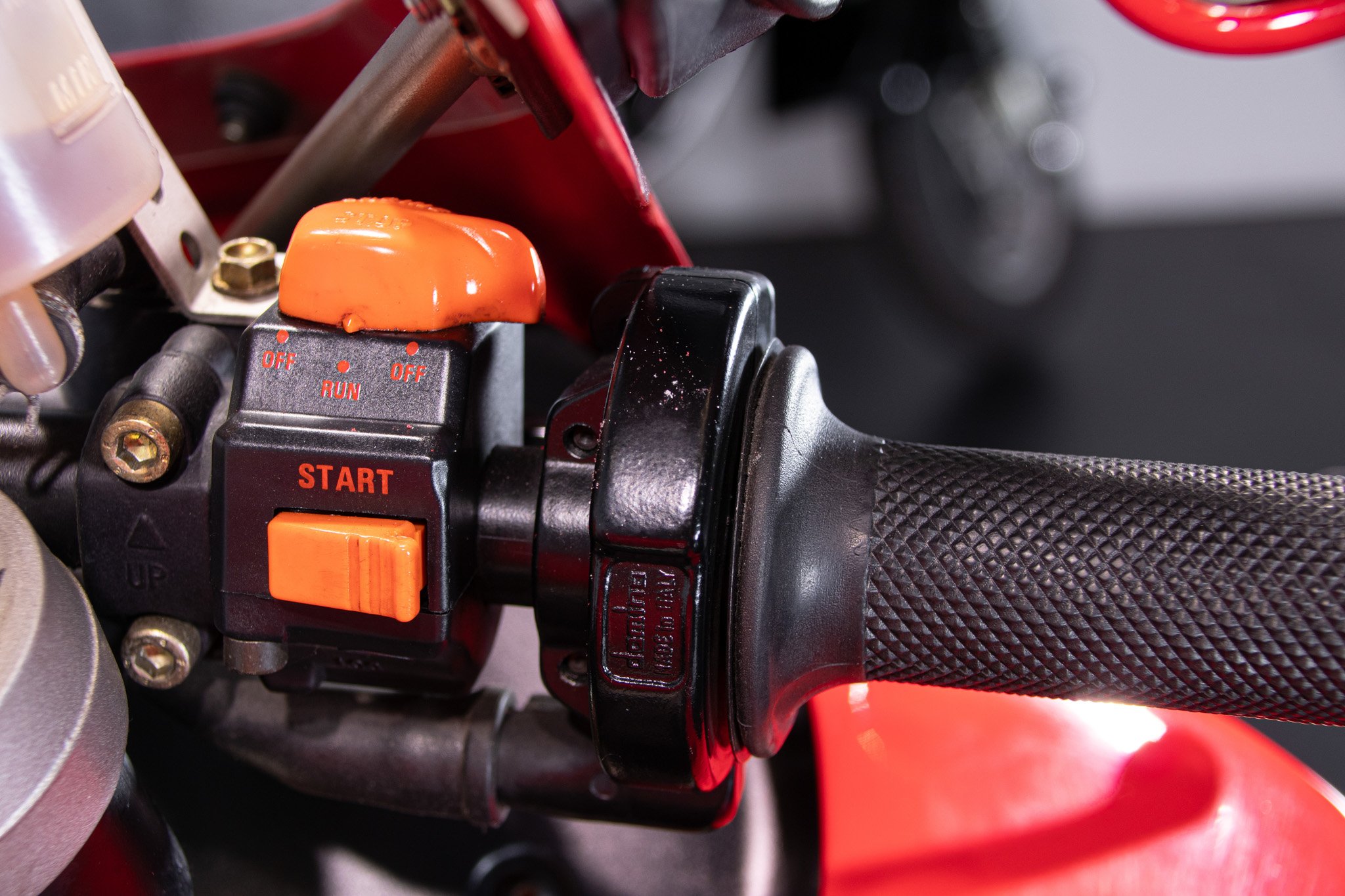 Ducati SUPERBIKE 888 DESMOQUATTRO 