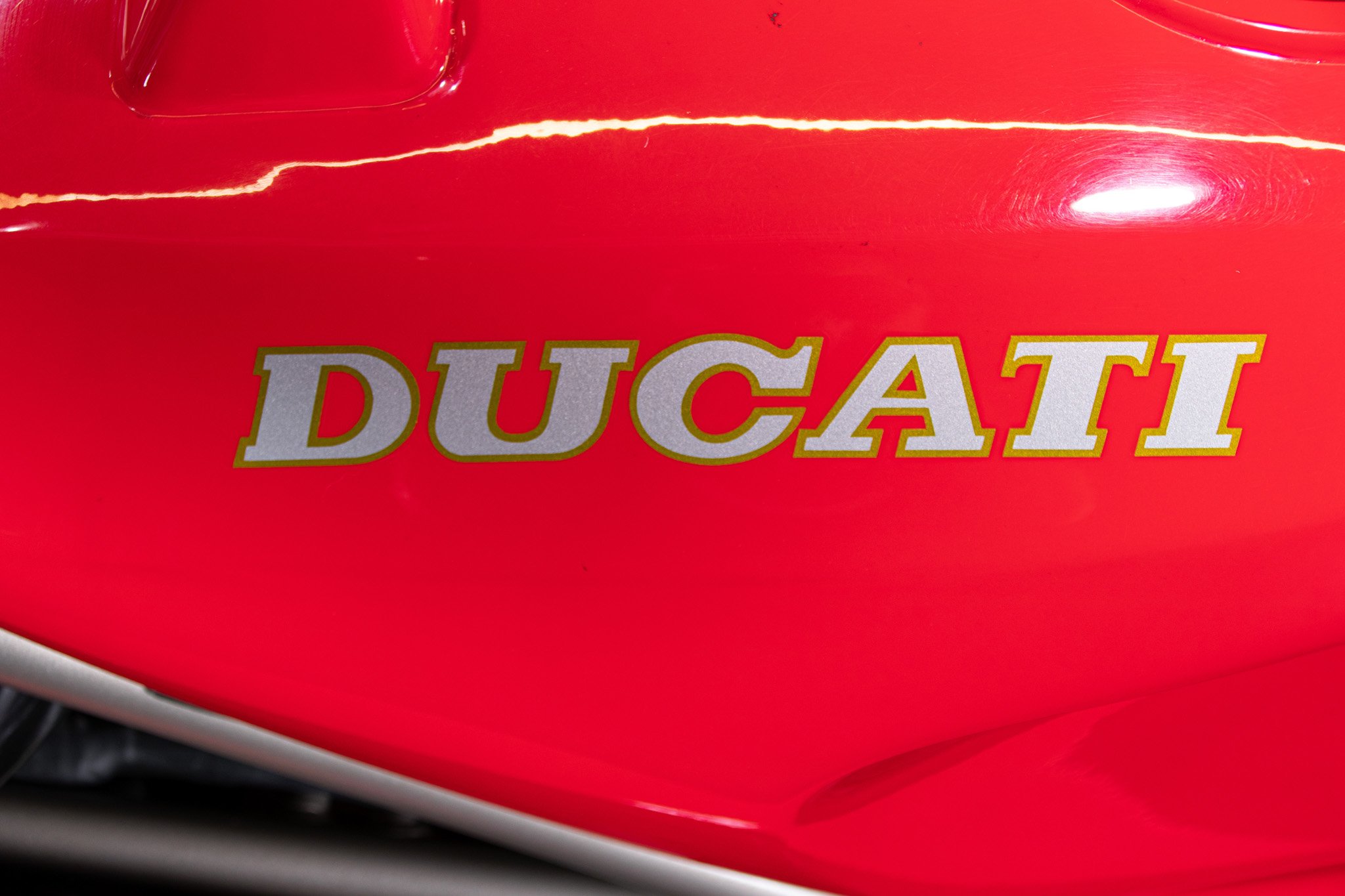 Ducati SUPERBIKE 888 DESMOQUATTRO 