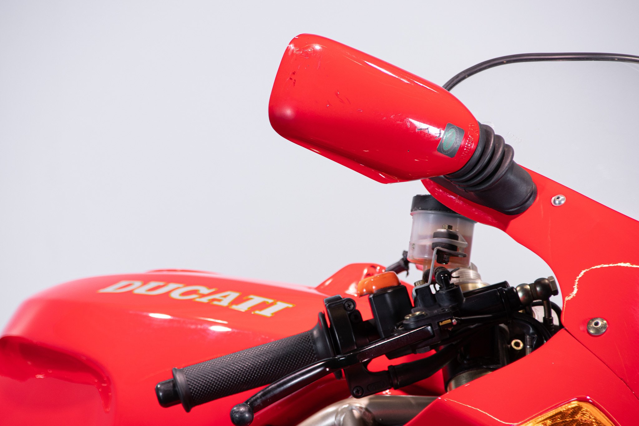 Ducati SUPERBIKE 888 DESMOQUATTRO 