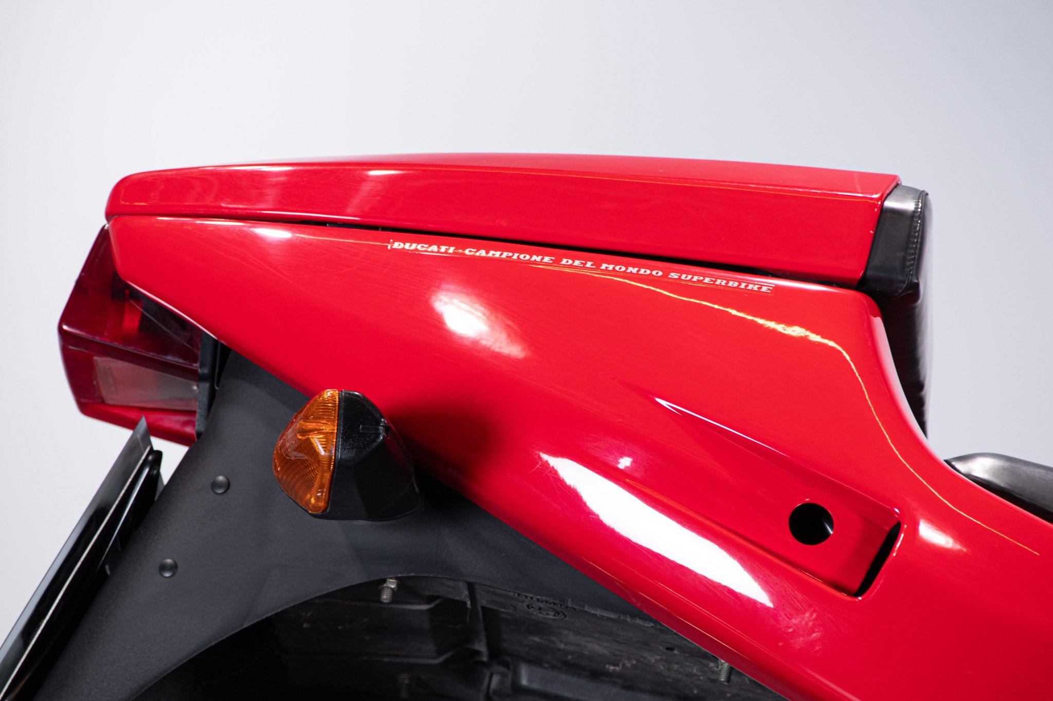 Ducati SUPERBIKE 888 DESMOQUATTRO 