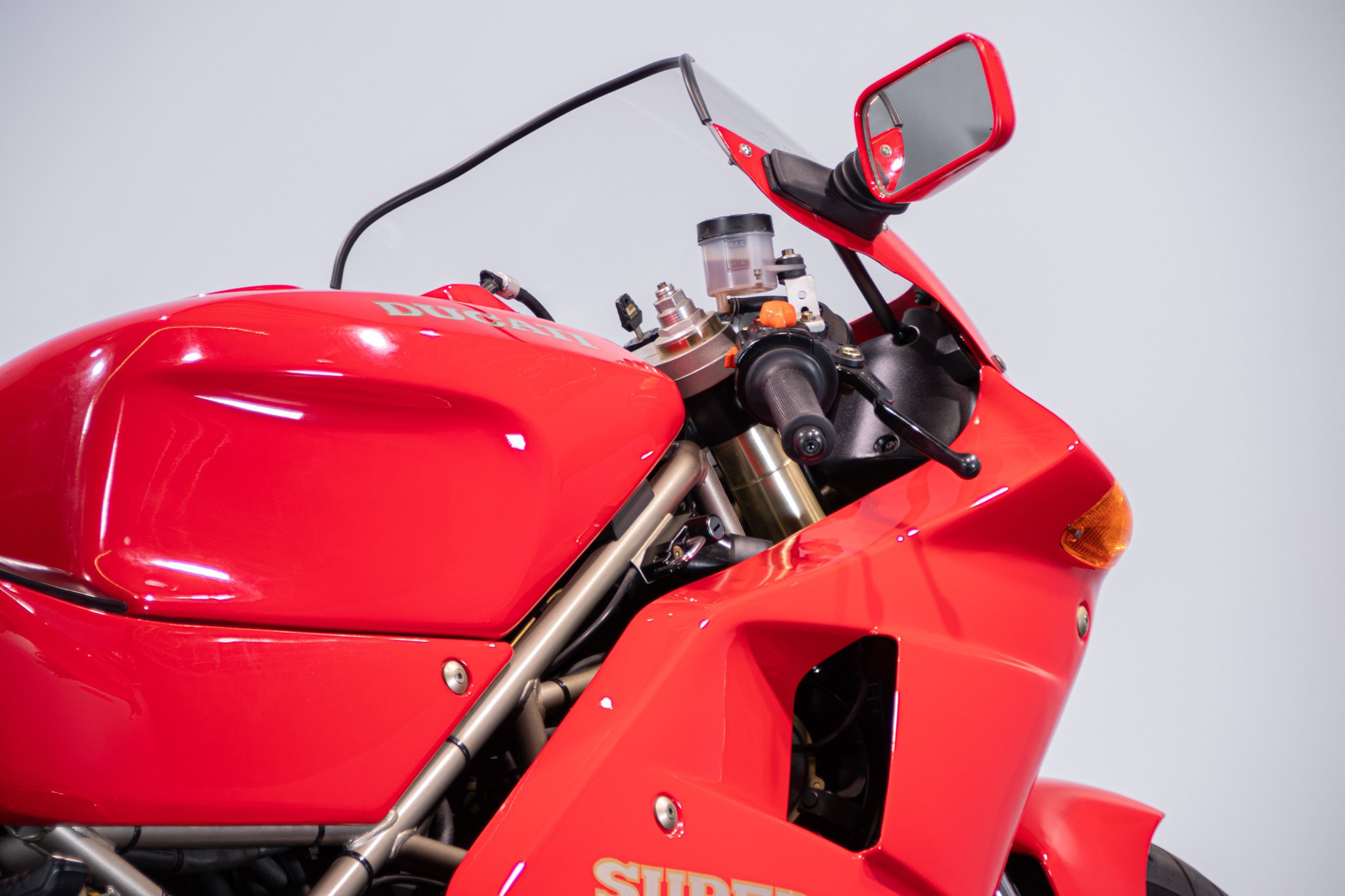 Ducati SUPERBIKE 888 DESMOQUATTRO 