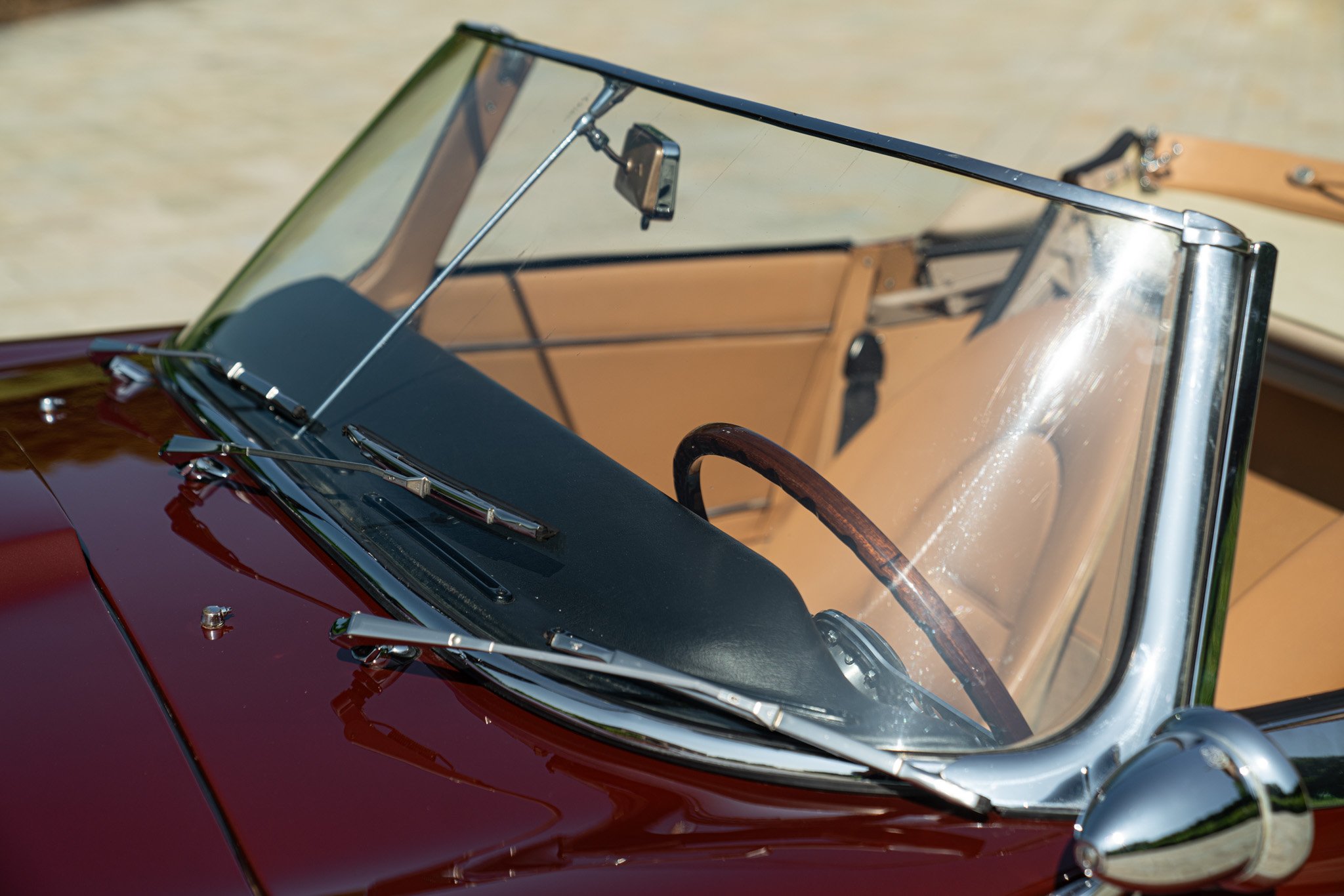 Jaguar E-TYPE SPIDER 