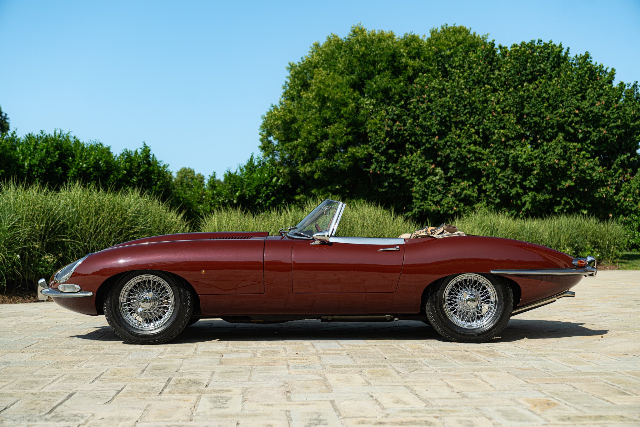 Jaguar E-TYPE SPIDER 