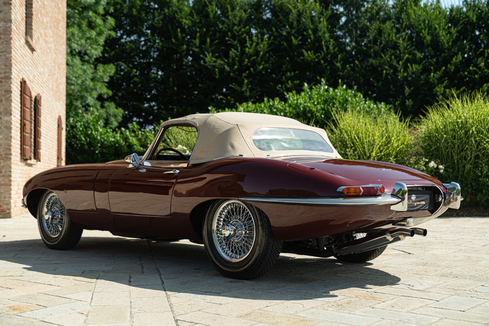 Jaguar E-TYPE SPIDER 