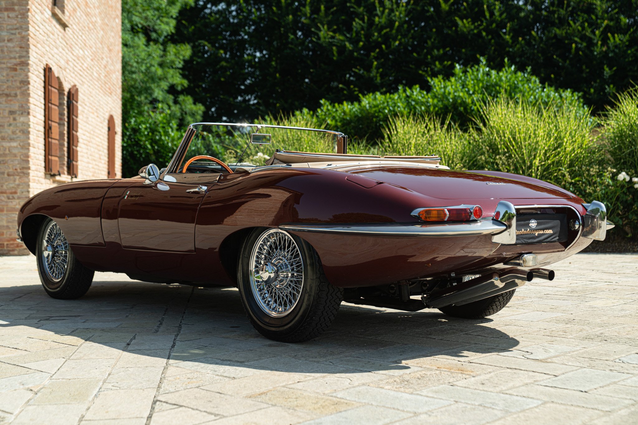 Jaguar E-TYPE SPIDER 