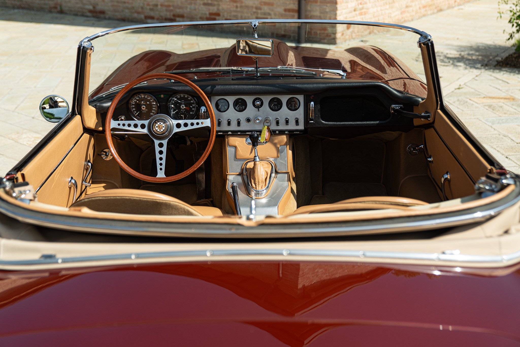 Jaguar E-TYPE SPIDER 