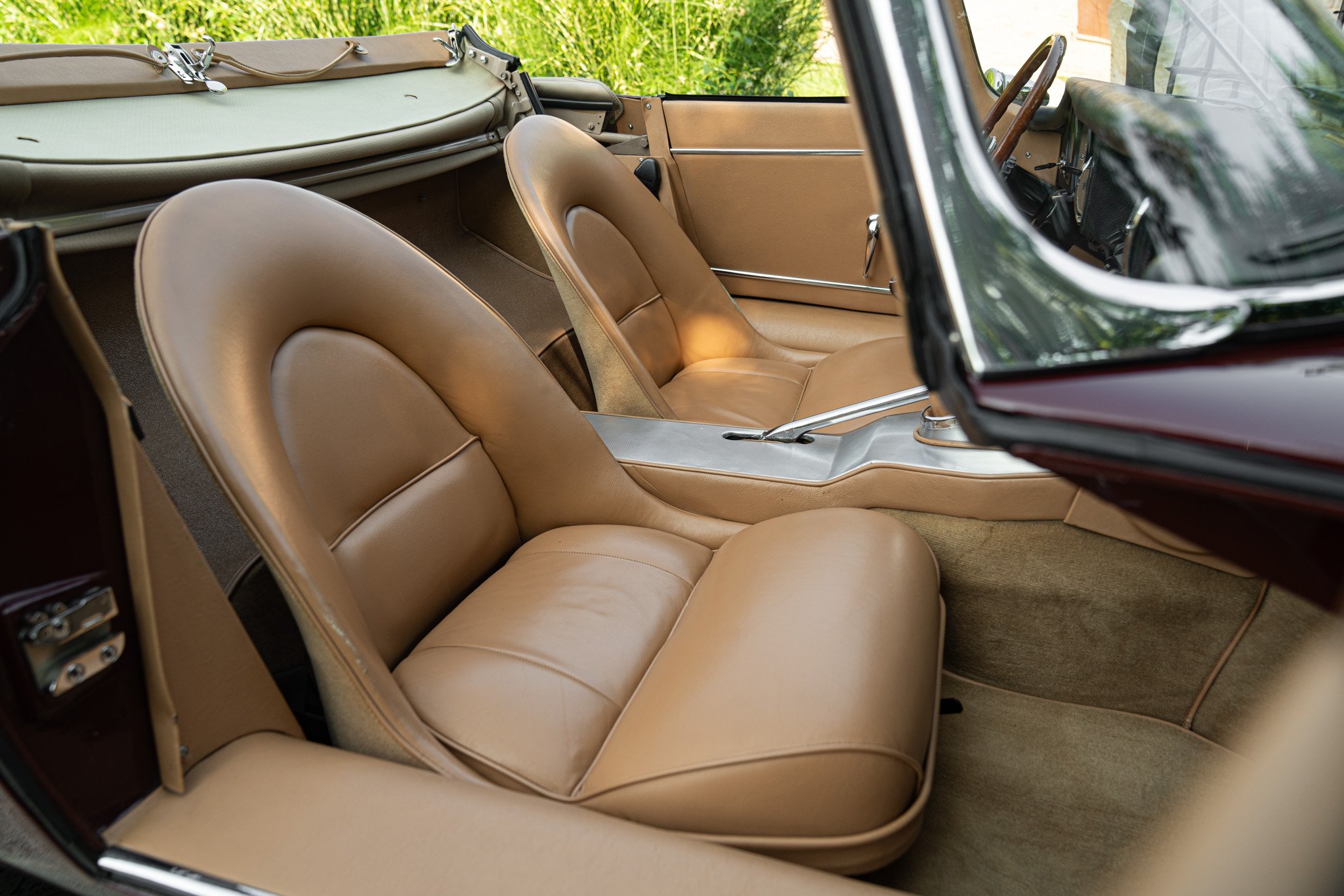 Jaguar E-TYPE SPIDER 