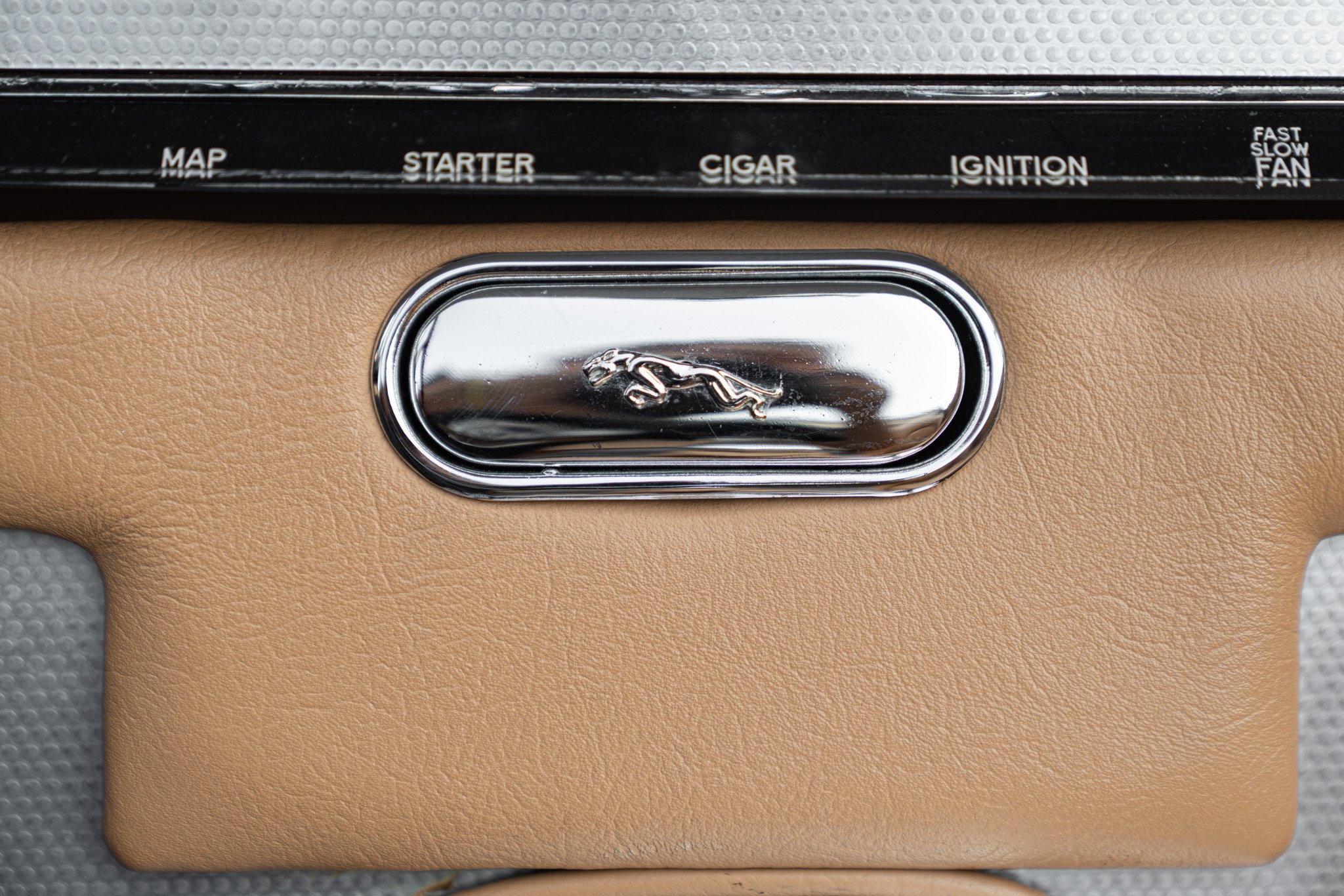 Jaguar E-TYPE SPIDER 