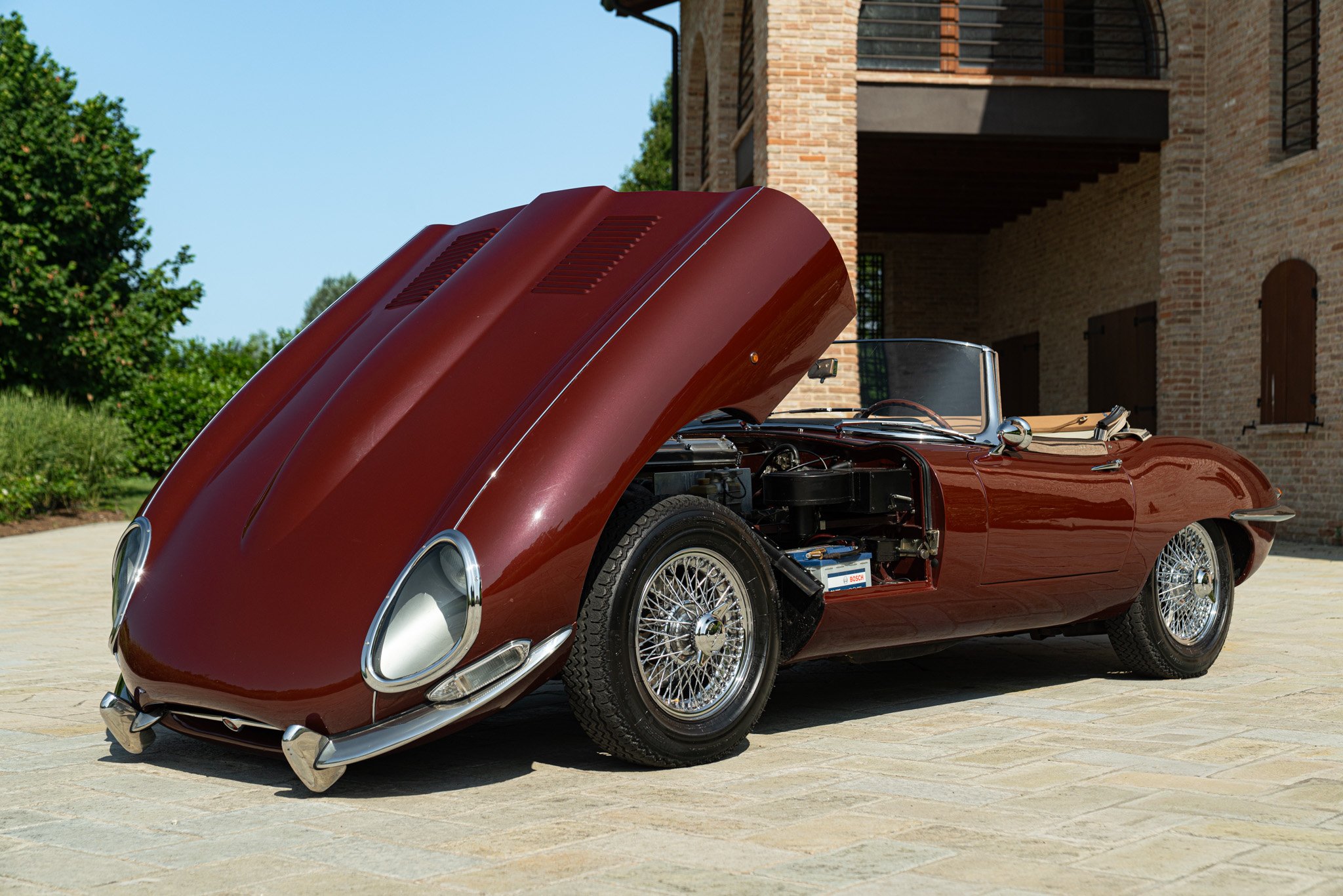 Jaguar E-TYPE SPIDER 