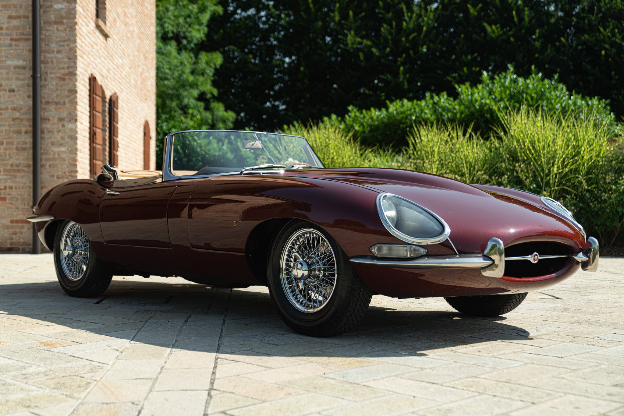 Jaguar E-TYPE SPIDER 
