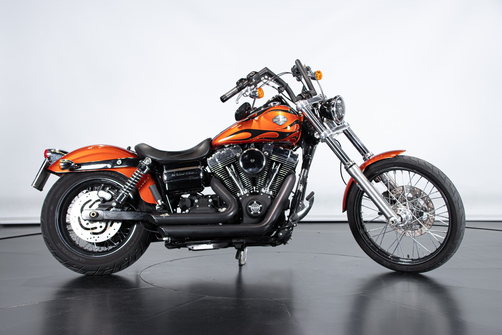 Harley Davidson DYNA WYDE GLIDE 