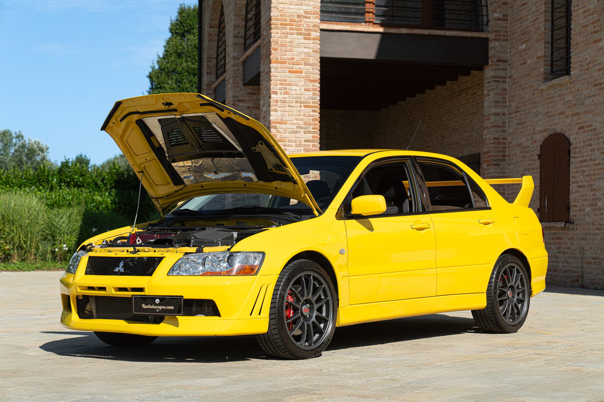 Mitsubishi LANCER EVO VII 