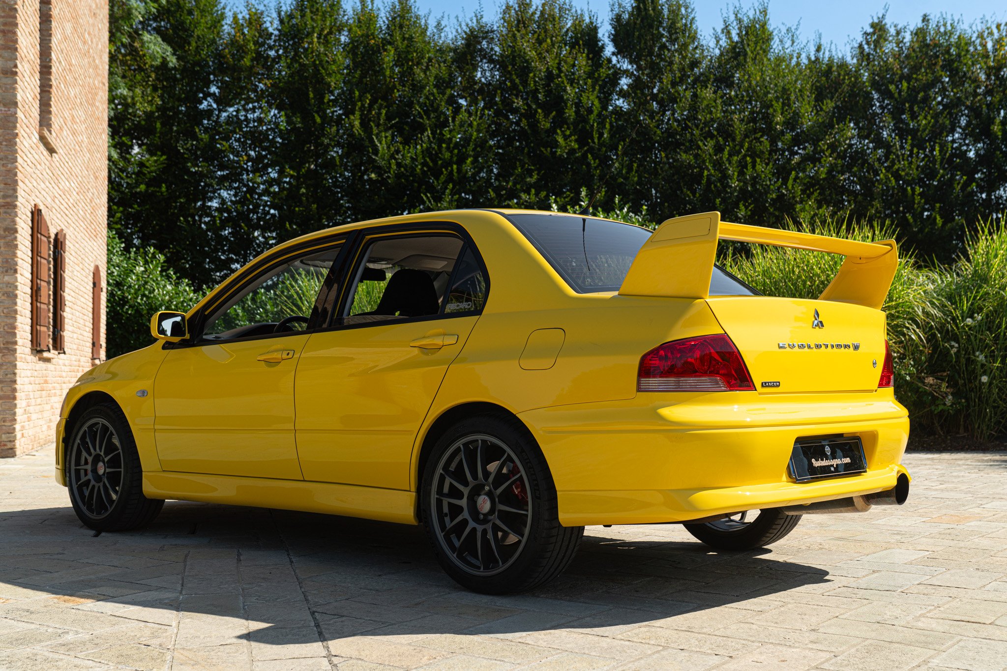Mitsubishi LANCER EVO VII 