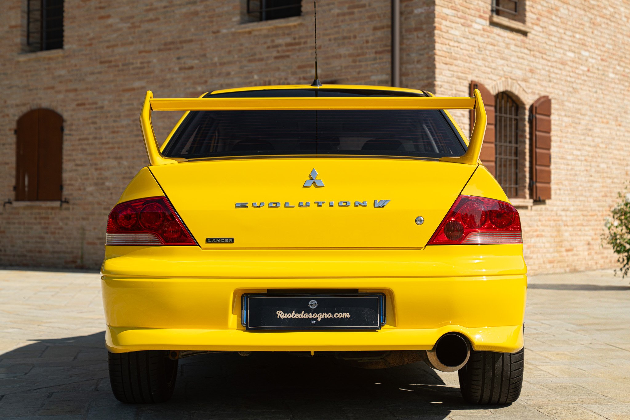 Mitsubishi LANCER EVO VII 