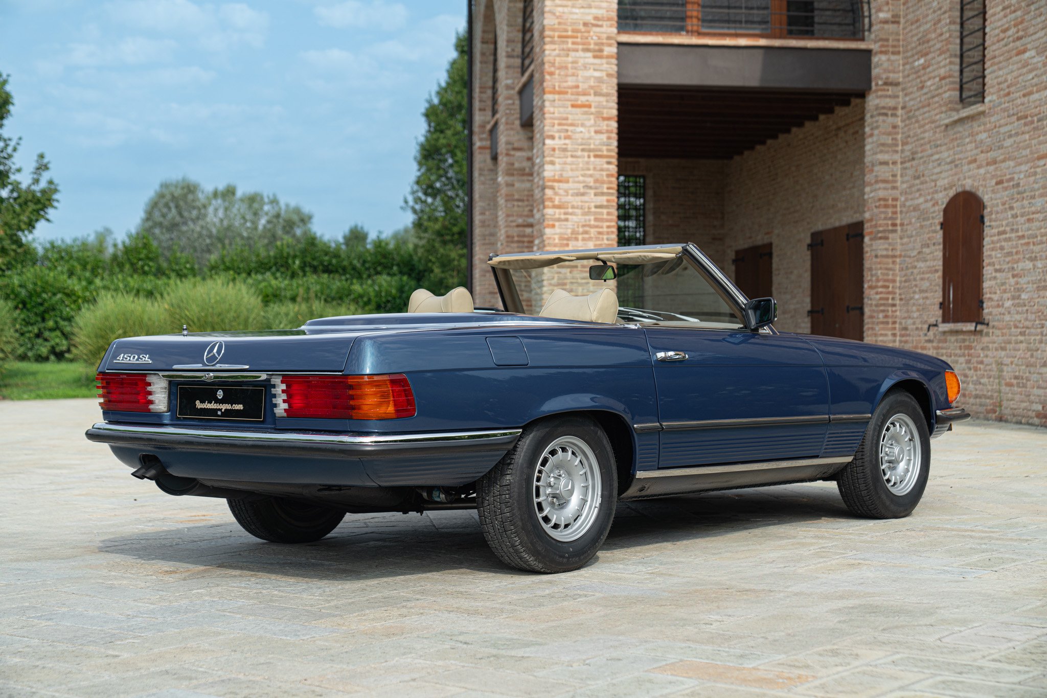 Mercedes Benz 450 SL 