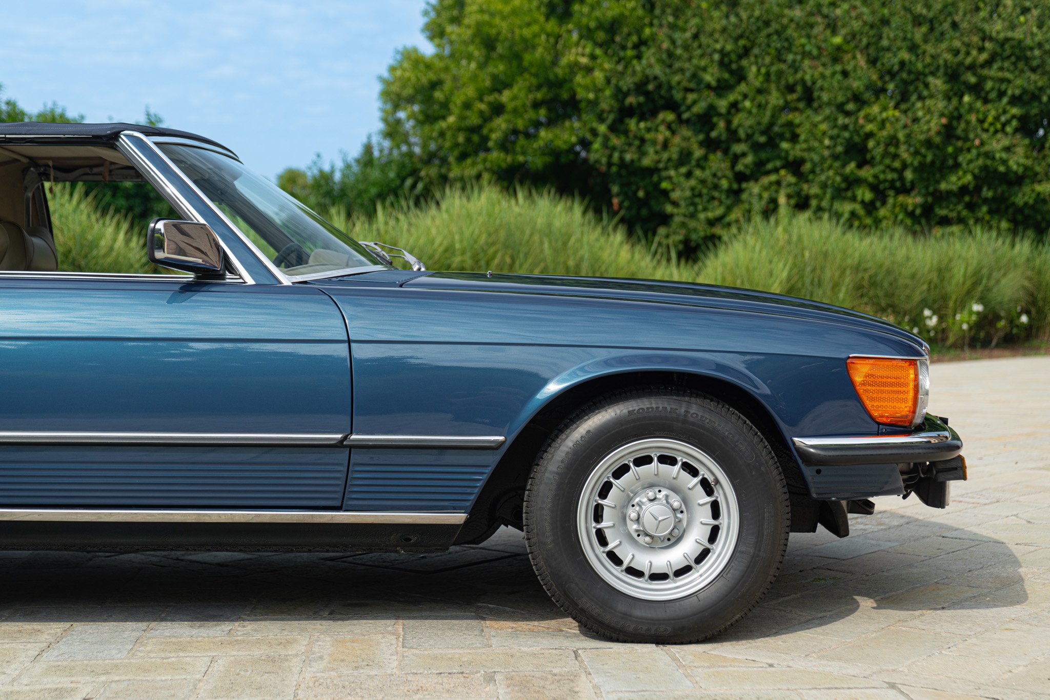 Mercedes Benz 450 SL 