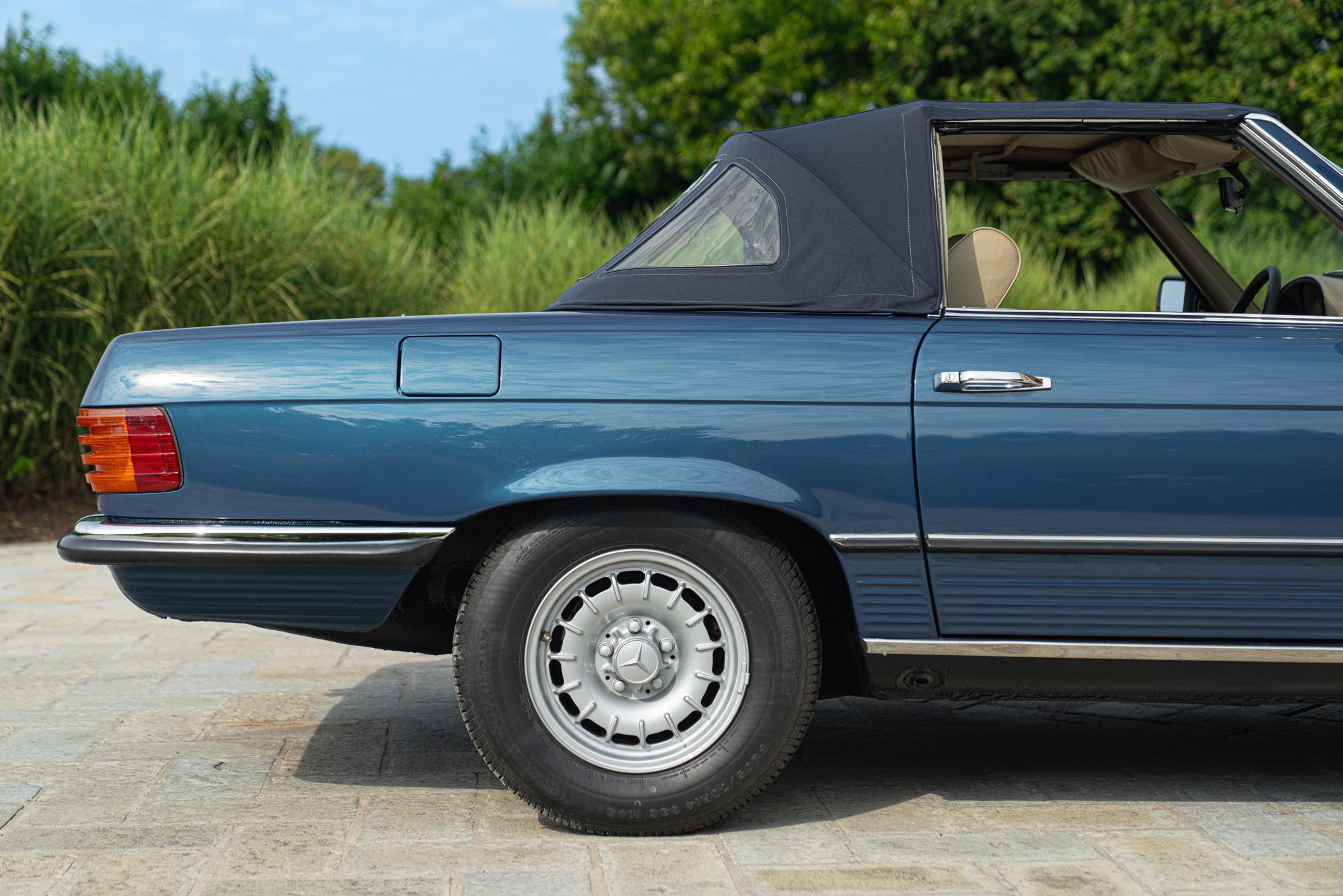 Mercedes Benz 450 SL 