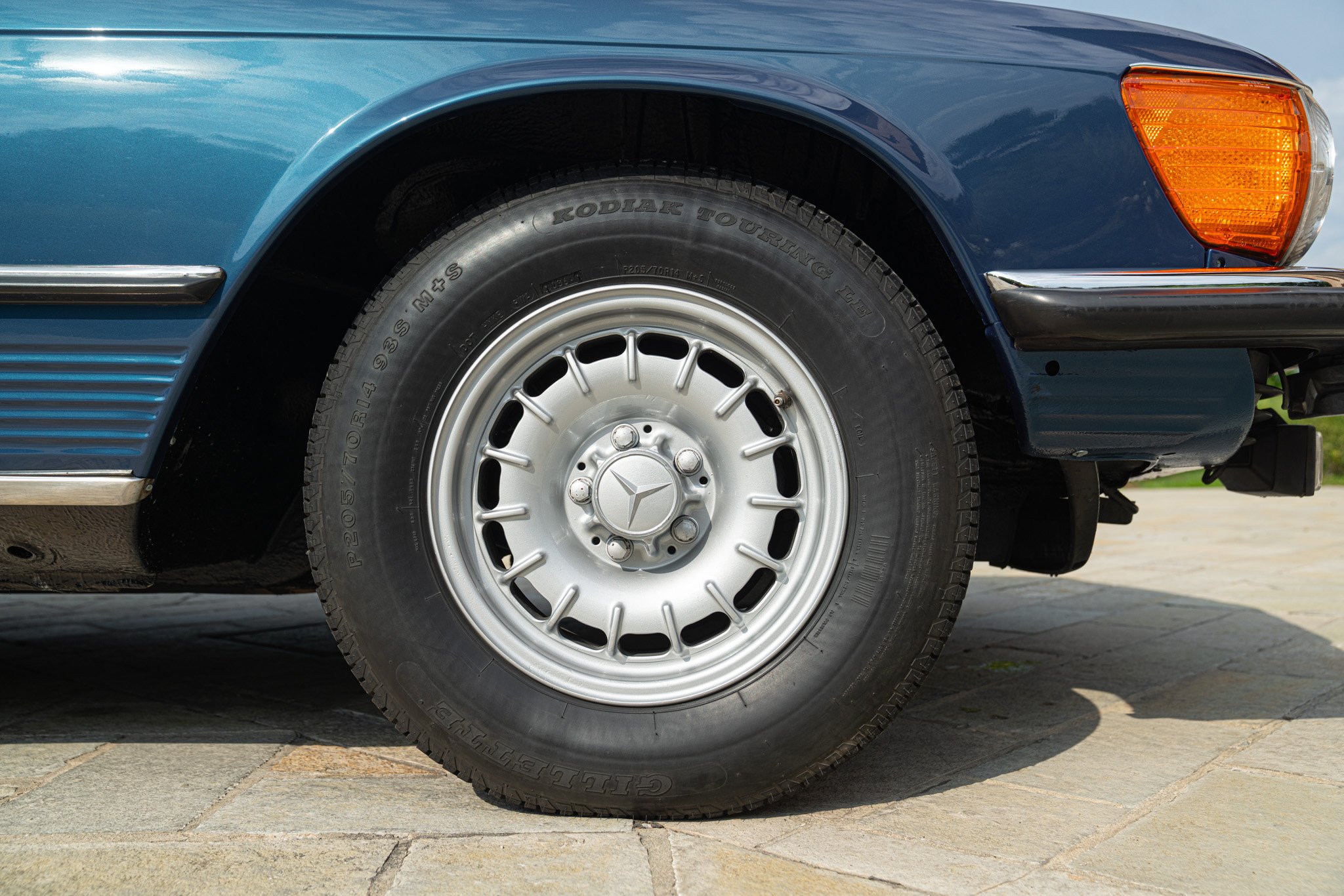 Mercedes Benz 450 SL 