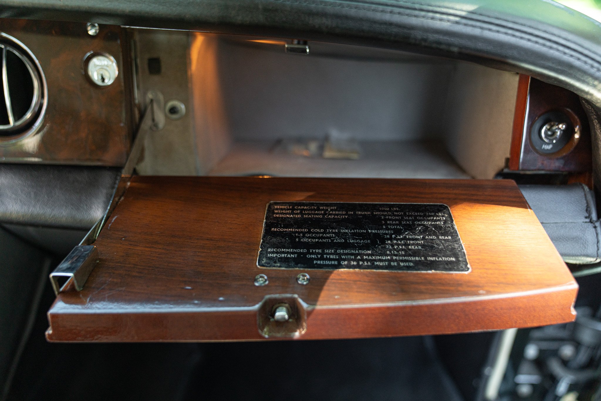Rolls Royce SILVER SHADOW 