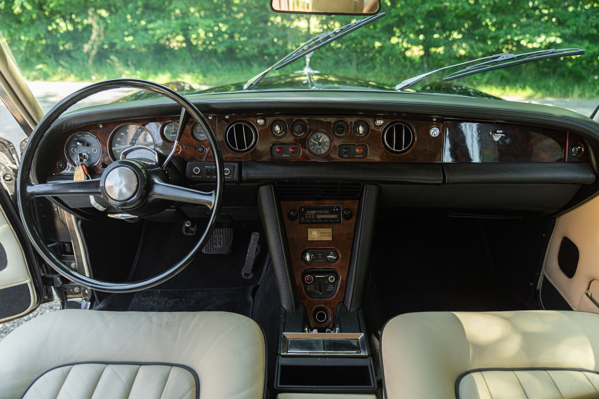 Rolls Royce SILVER SHADOW 