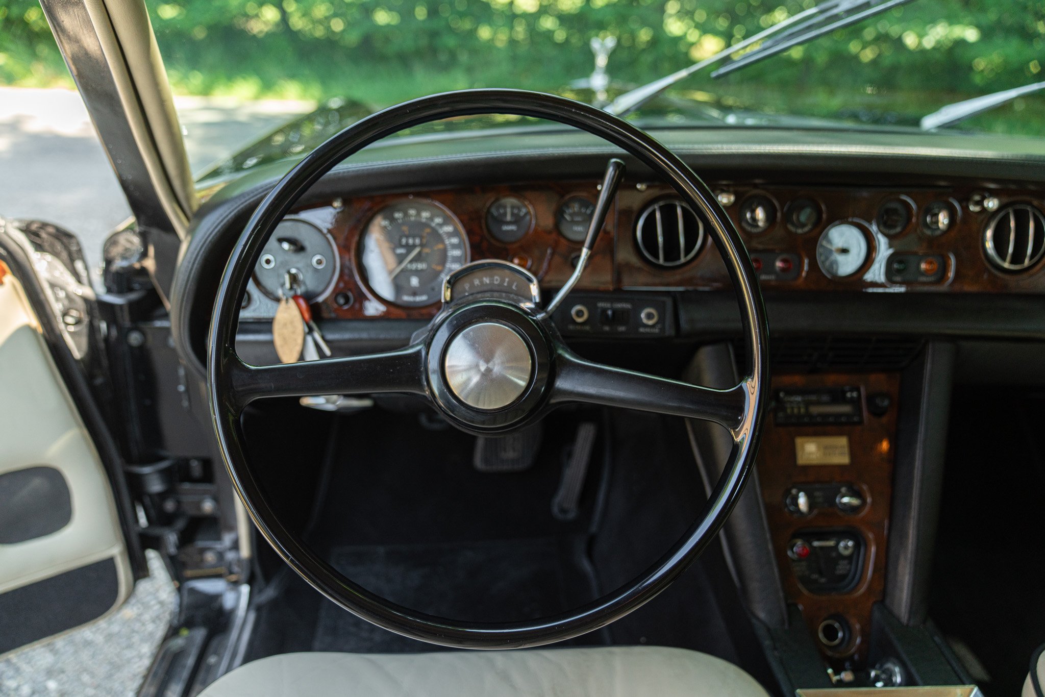 Rolls Royce SILVER SHADOW 
