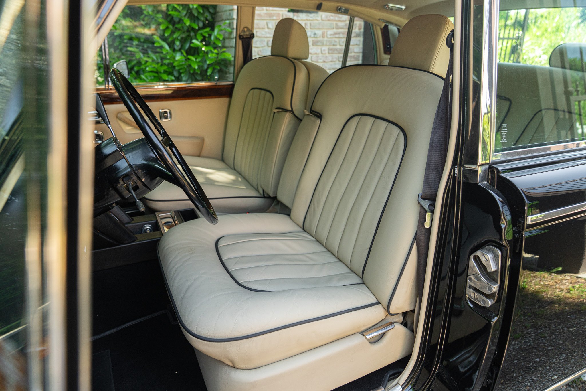 Rolls Royce SILVER SHADOW 
