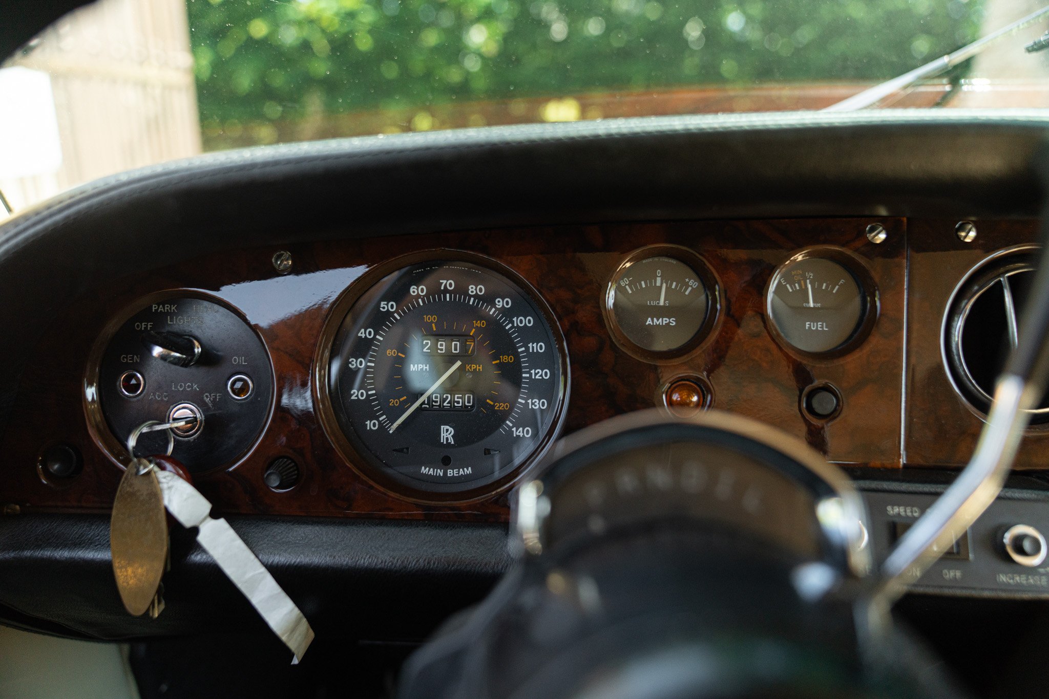 Rolls Royce SILVER SHADOW 