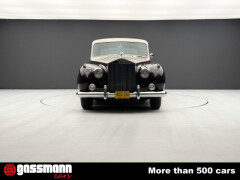 Rolls Royce Phantom V Saloon Coupe, by James Young Matching 