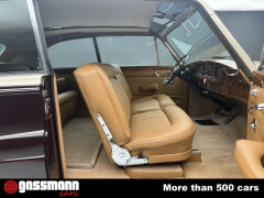 Rolls Royce Phantom V Saloon Coupe, by James Young Matching 