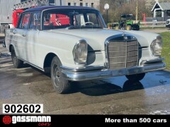 Mercedes Benz 220 SEB Heckflosse W111/3 