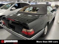 Mercedes Benz E 320 Cabriolet - A124 