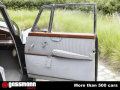 Mercedes Benz 300 D Adenauer Limousine mit Schiebedach W189 