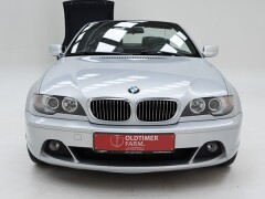 BMW  320iA \'2004 