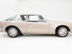 Studebaker  Avanti R2 Supercharged \'63 