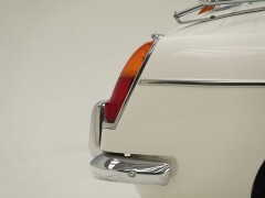 MG B \'64 