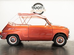 Fiat 600 \"Maggiolina\" by Francis Lombardi 