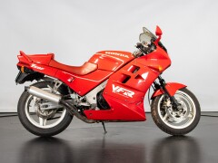 Honda VFR 750 