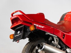 Honda VFR 750 