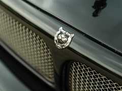 Jaguar XJR 