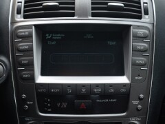 Lexus IS 220 D 