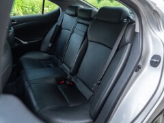 Lexus IS 220 D 
