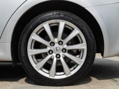 Lexus IS 220 D 