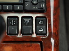 Mercedes Benz SL 600 V12 