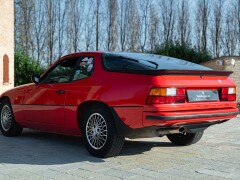 Porsche 924 