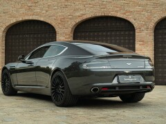 Aston Martin RAPIDE 